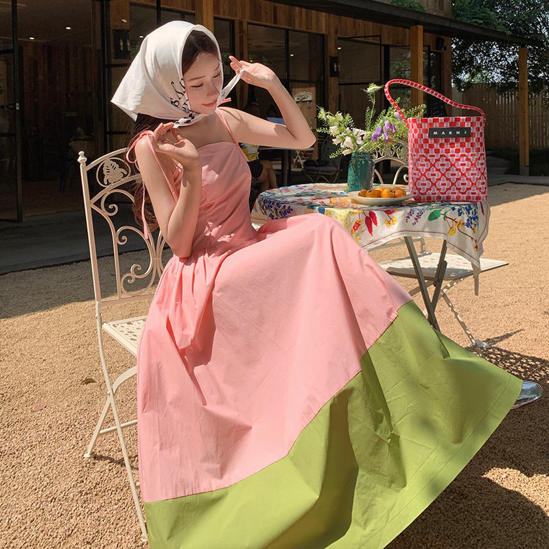 Stitching French pink and green suspender skirt 6