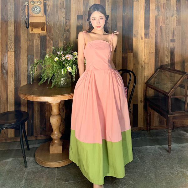 Stitching French pink and green suspender skirt 6