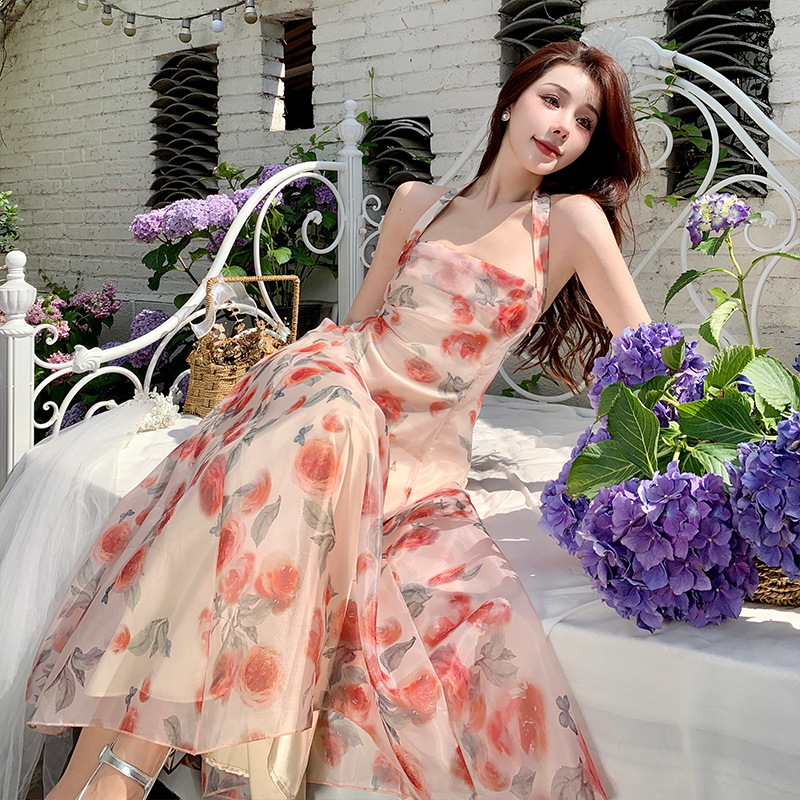 High-quality gentle halterneck dress 78