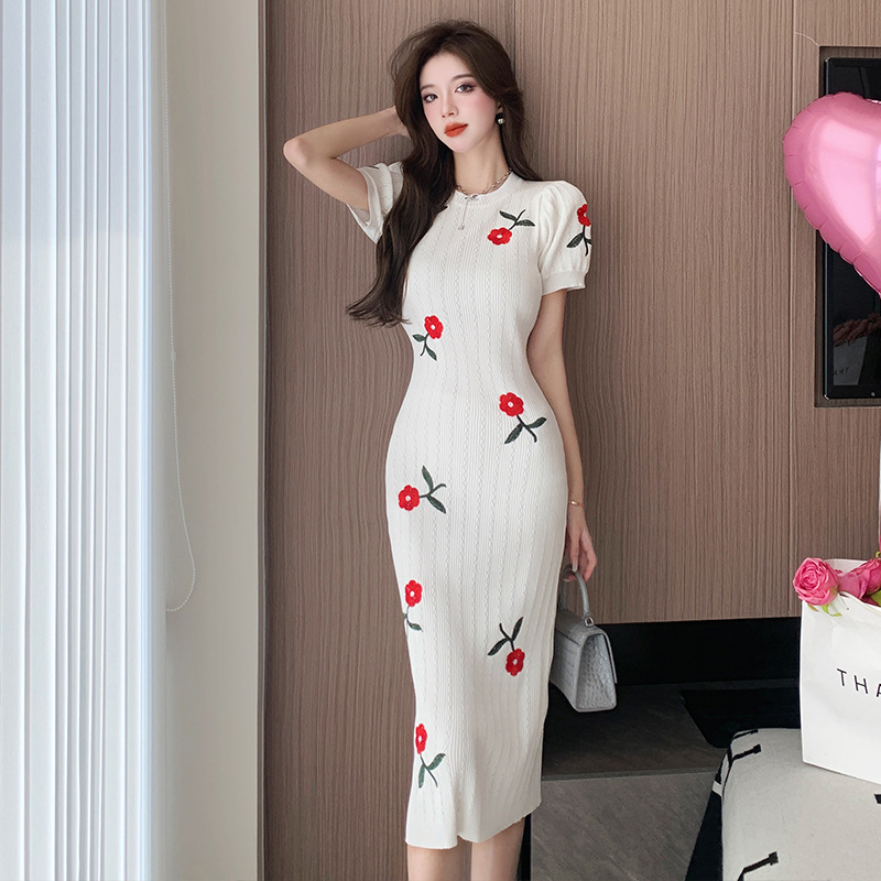 embroidered rose dress 148